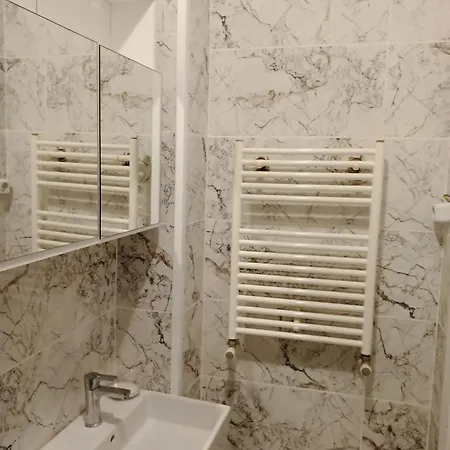 Апартаменты Taksim'de Merkezi Konum Oezel 1+1